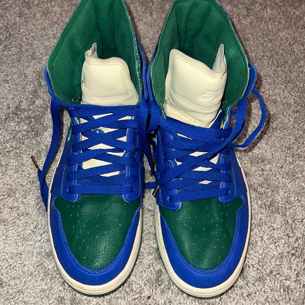 Jordan 1 size 8.5 W Aleali May X